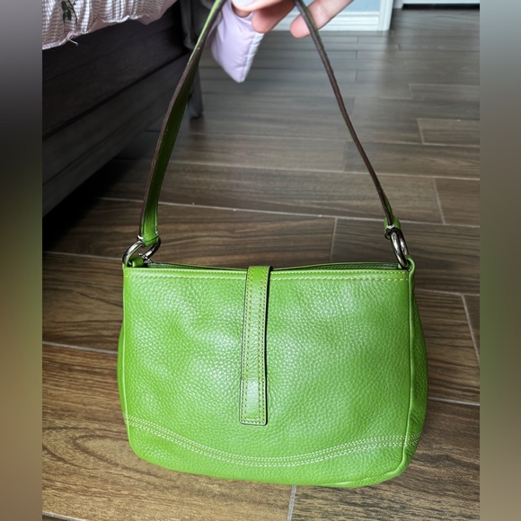 COACH Hampton Hobo 2008 - Picture 3 of 13